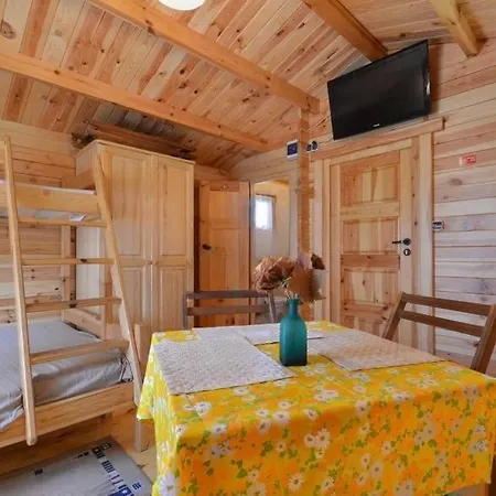 Fabryka Wypoczynku- Letniskowe Lodge